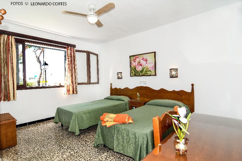 Hostal La Ceiba Cala d'Or  Exterior photo